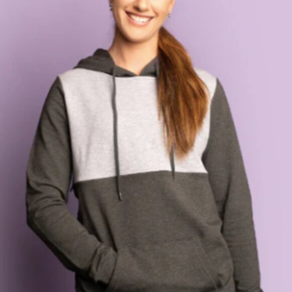 Cadenshae - Casual Breastfeeding Hoodie - Picture 2 of 4
